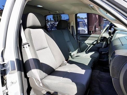 Used 2010 GMC Sierra 1500 SLE w/ Regional Value Package image 16