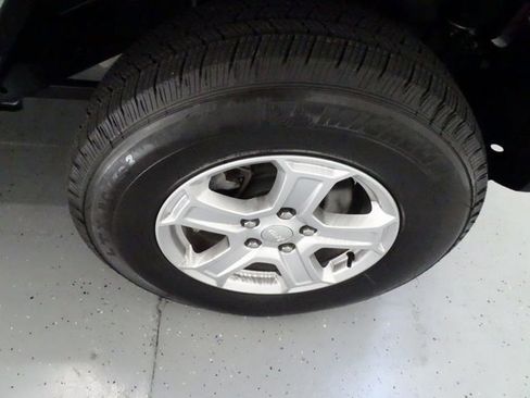 Certified 2022 Jeep Wrangler Unlimited Sport image 28