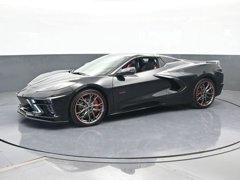 Used 2023 Chevrolet Corvette Stingray Premium Conv w/ Z51 Performance Package image 2