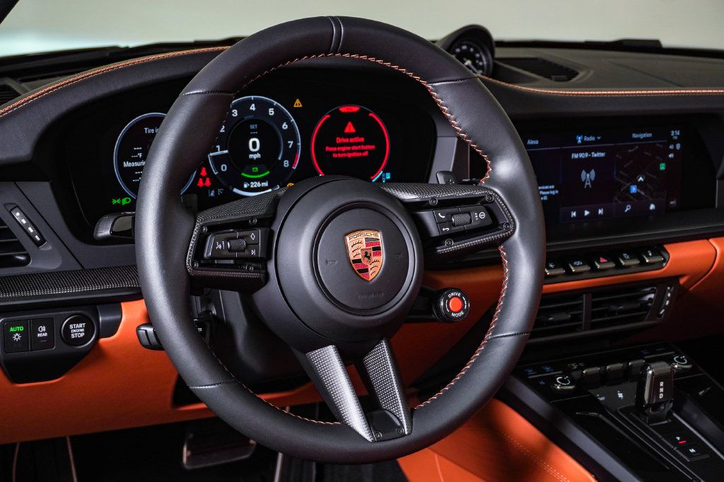 Certified 2026 Porsche 911 Targa 4 GTS AWD/4WD image 20