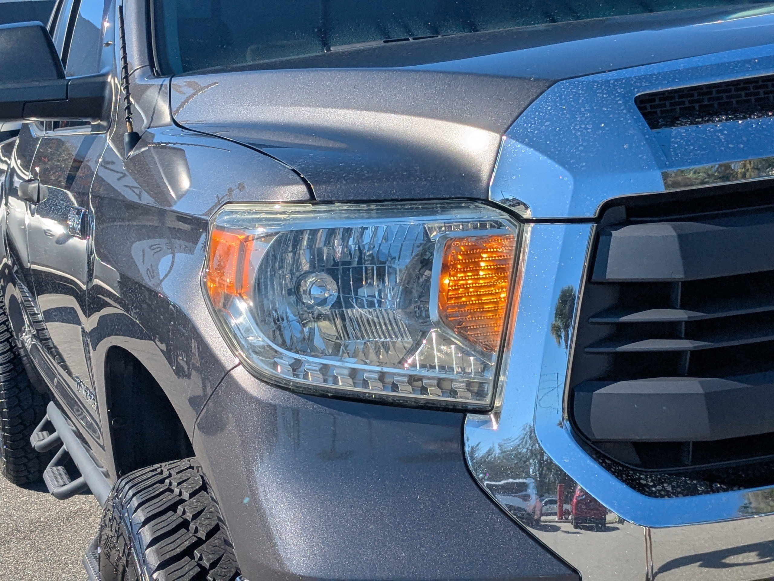 Used 2015 Toyota Tundra SR5 w/ SR5 Upgrade Package RWD image 10