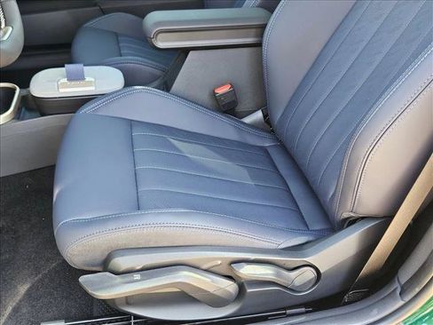 New 2026 MINI Cooper 2-Door Hardtop FWD image 4