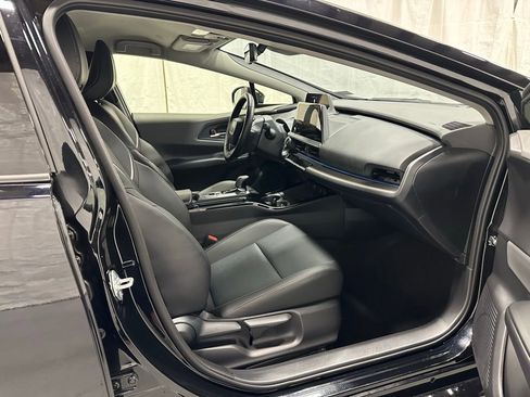 Used 2025 Toyota Prius XLE image 59