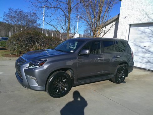 Used 2023 Lexus GX 460 Premium image 8