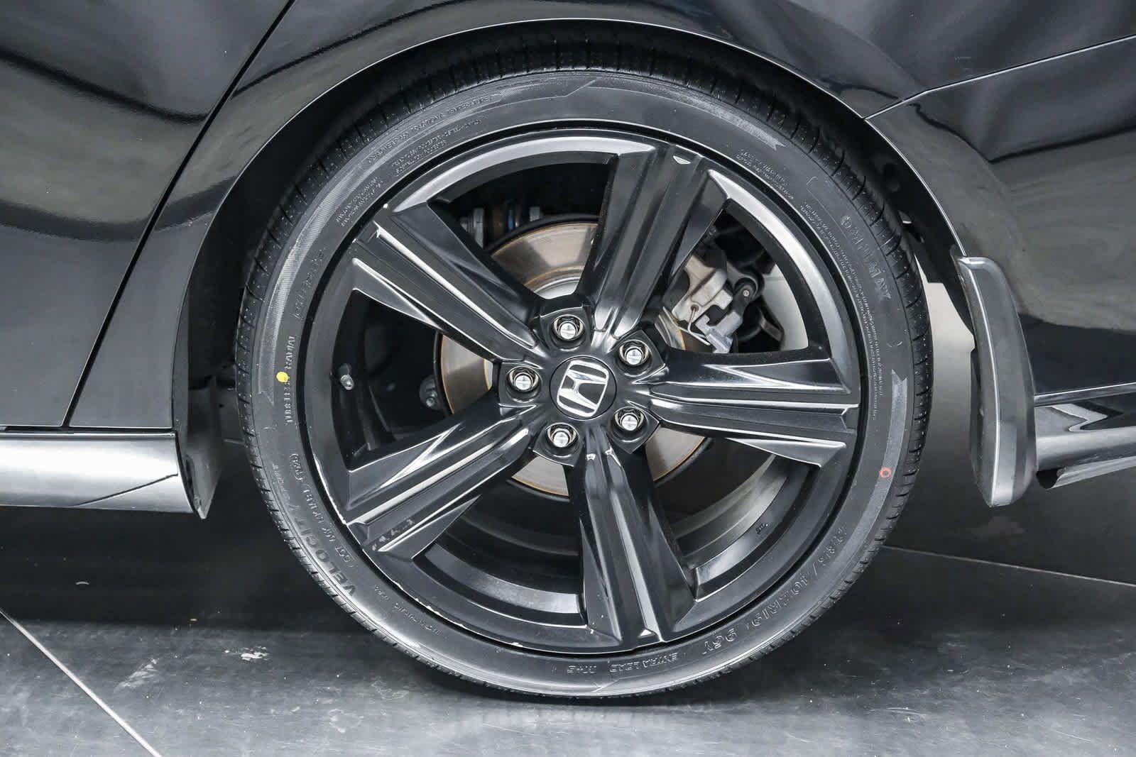 Used 2024 Honda Accord Sport image 9