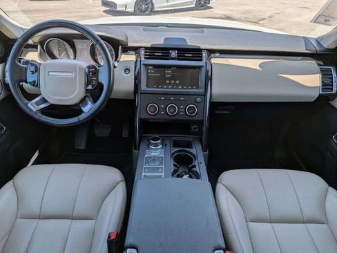 Used 2020 Land Rover Discovery SE AWD/4WD image 16