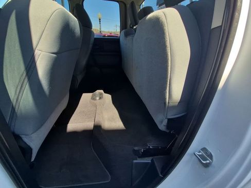 Used 2018 RAM 1500 Express w/ Express Value Package image 30