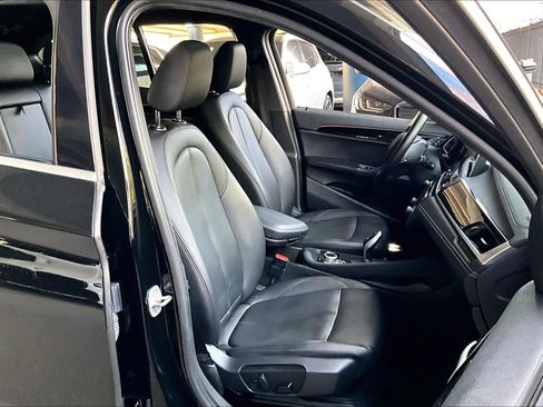 Used 2021 BMW X1 sDrive28i w/ Convenience Package image 8