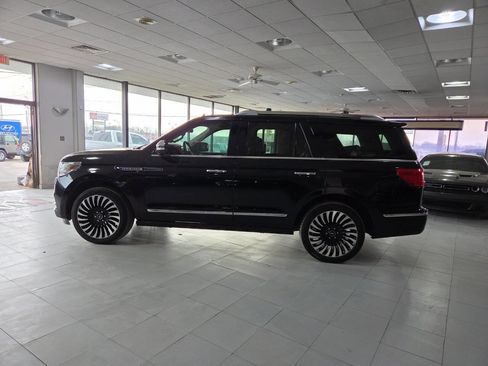 Used 2018 Lincoln Navigator Black Label w/ Cargo Package image 4