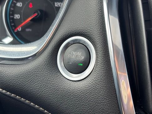 Used 2023 Chevrolet Traverse LT w/ LT Premium Package image 37