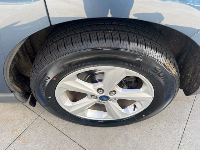 Used 2019 Ford Edge SE FWD image 11