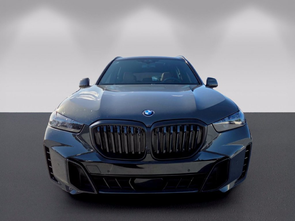 Certified 2026 BMW X5 sDrive40i w/ M Sport Package RWD image 2
