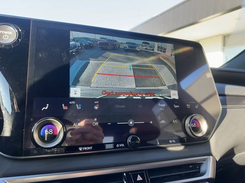 Used 2024 Lexus RX 500h F Sport image 18