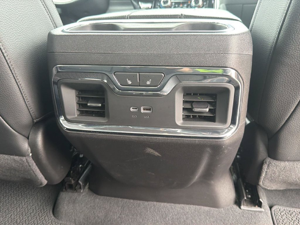Used 2024 GMC Sierra 1500 Denali AWD/4WD image 18