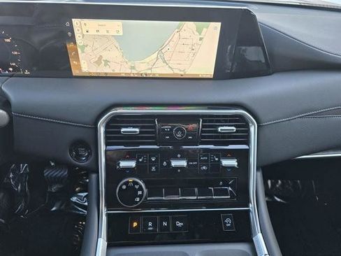 New 2025 Nissan Armada SL w/ Captain's Chari Seat Package image 9