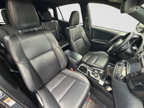 Used 2018 Toyota RAV4 SE w/ Power Extra Value Package AWD/4WD image 21