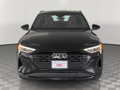 Certified 2024 Audi Q8 e-tron Premium Plus w/ Premium Plus Package AWD/4WD image 6