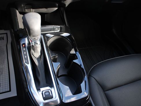 Used 2025 Chevrolet Trax ACTIV w/ Driver Confidence Package image 29