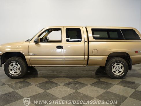Used 2000 Chevrolet Silverado 1500 LS w/ Off-Road Chassis Pkg AWD/4WD image 8