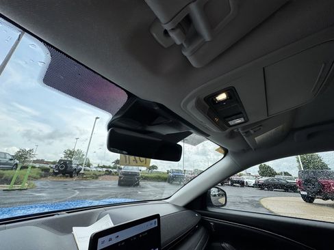 Used 2024 Ford Mustang Mach-E Premium image 26