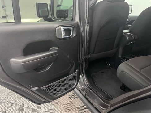 Used 2021 Jeep Wrangler Unlimited Sport image 20