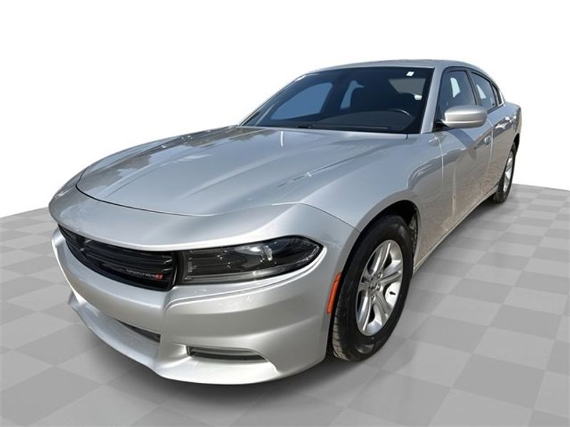 Used 2022 Dodge Charger SXT image 1
