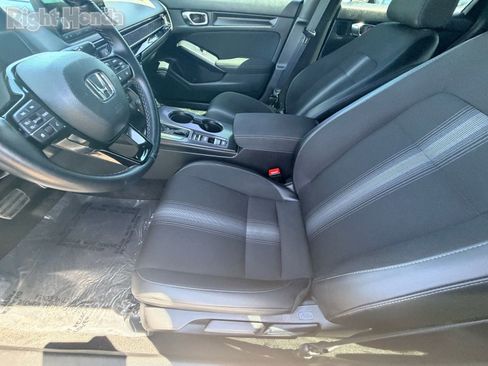 Certified 2025 Honda Civic Sport image 17