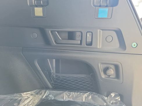 New 2026 Subaru Outback Limited AWD/4WD image 34
