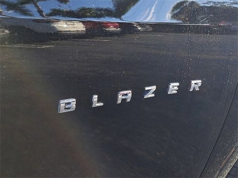 Used 2021 Chevrolet Blazer Premier w/ Driver Confidence II Package image 8