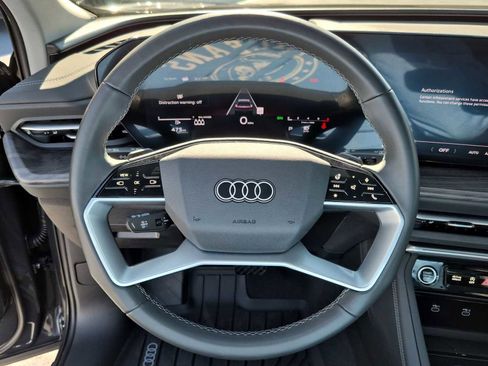 Certified 2025 Audi Q5 Premium w/ Convenience Package image 20