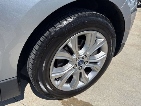 Used 2022 Ford Edge Titanium AWD/4WD image 50