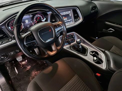 Used 2019 Dodge Challenger R/T Scat Pack RWD image 7
