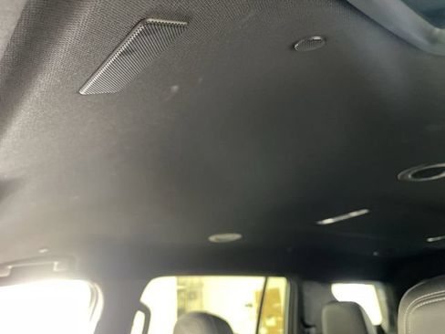 Used 2025 Chevrolet Traverse LT AWD/4WD image 22