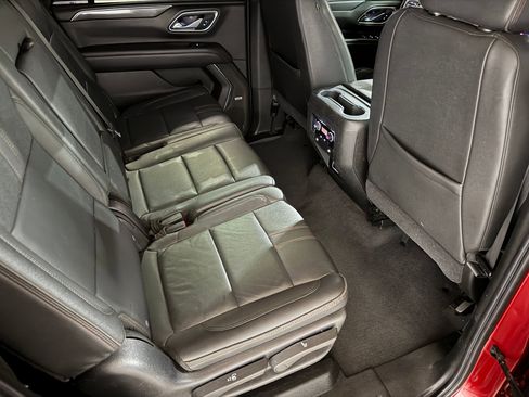 Used 2021 Chevrolet Suburban RST image 40