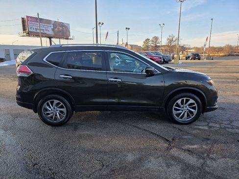 Used 2015 Nissan Rogue SL w/ SL Premium Package image 4
