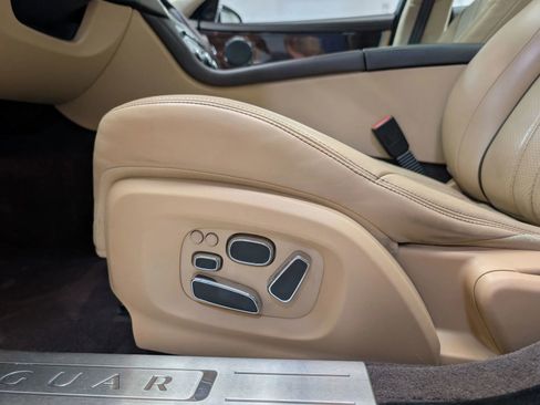 Used 2013 Jaguar XJ L Portfolio image 17