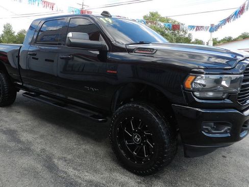Used 2019 RAM 2500 Big Horn w/ Black Appearance Package AWD/4WD image 5