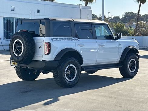 New 2025 Ford Bronco Outer Banks w/ Sasquatch Package image 6