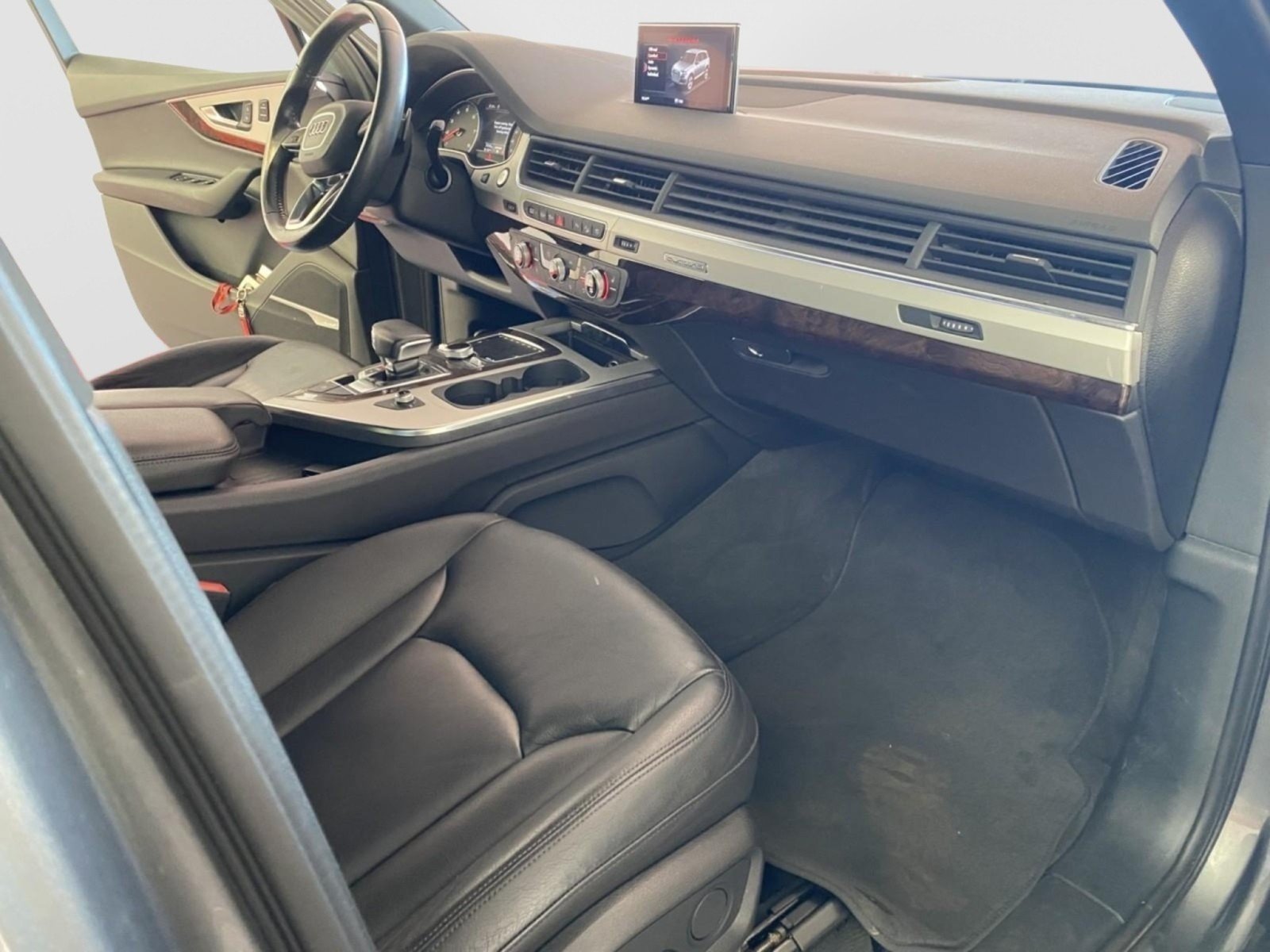 Used 2018 Audi Q7 2.0T Premium Plus AWD/4WD image 8