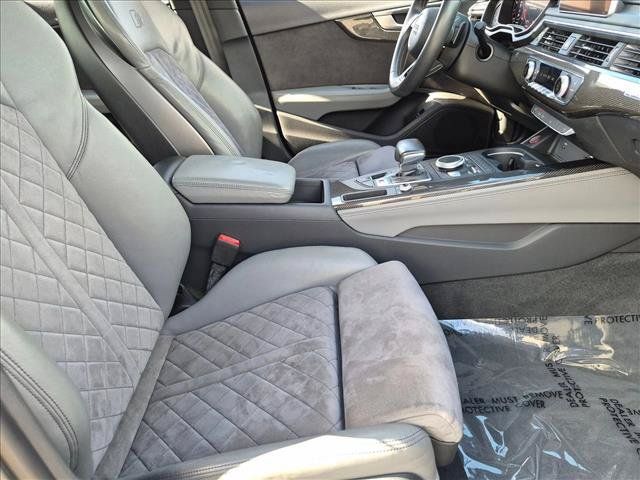 Used 2019 Audi S4 Premium Plus w/ Premium Plus Package AWD/4WD image 21