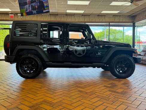 Used 2017 Jeep Wrangler Unlimited Sport AWD/4WD image 10