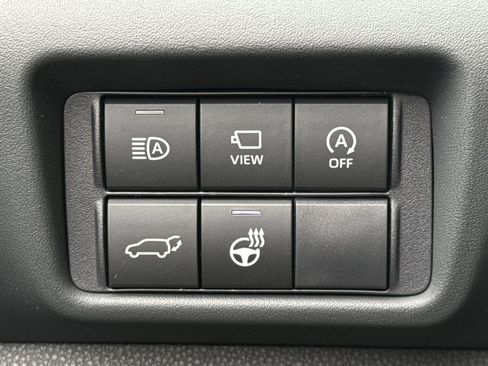 New 2025 Toyota Highlander Limited image 31