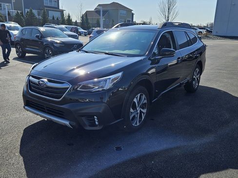 Used 2022 Subaru Outback Limited image 8