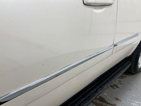 Used 2012 GMC Yukon SLT w/ SLT-2 Equipment Package image 29