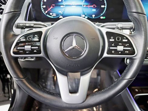 Used 2022 Mercedes-Benz EQB 300 4MATIC w/ Pinnacle Package image 16