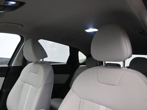 Used 2025 Hyundai Tucson SEL FWD image 2