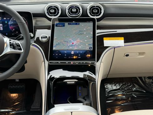 New 2026 Mercedes-Benz GLC 300 GLC 300 image 13