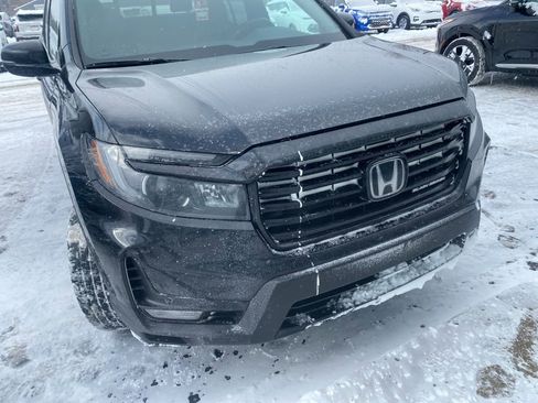 Used 2022 Honda Ridgeline Black Edition image 2