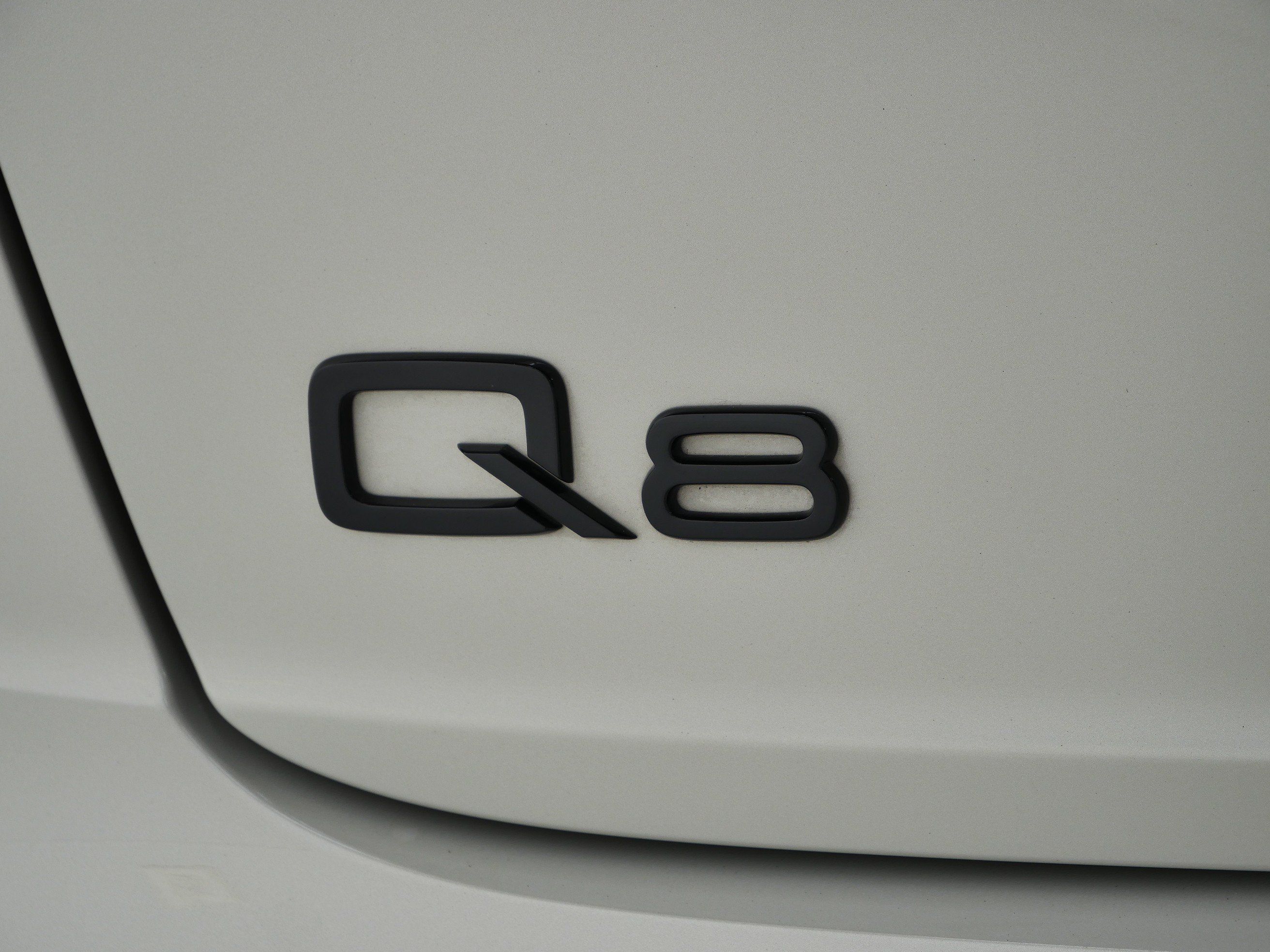 Used 2023 Audi Q8 Premium Plus w/ Premium Plus Package AWD/4WD image 7