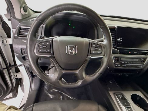 Used 2025 Honda Ridgeline RTL image 13